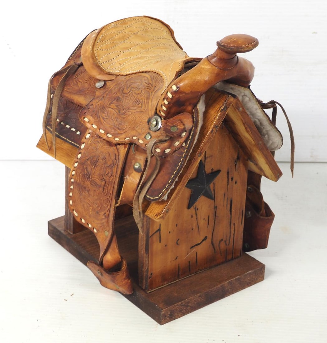 Nice miniature leather horse saddle on stand (1 of 1)