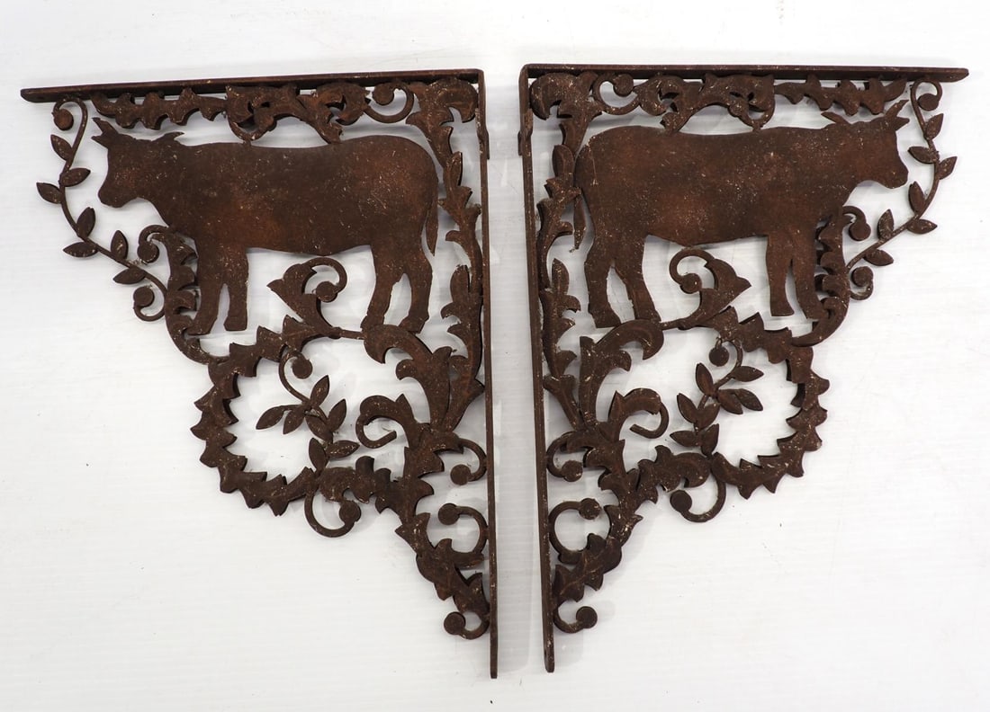 (2) Fancy metal steer-shaped shelf bracket ends (1 of 2)