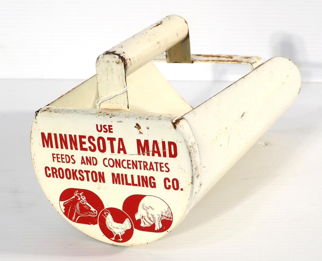 Crookston Milling Co advertising feed scoop: 1-gallon metal Crookston Milling Co., Minnesota Maid Feeds advertising feed scoop with cow, pig & sheep graphics ***These items are not located at the Chupp Auctions facility and will not be available