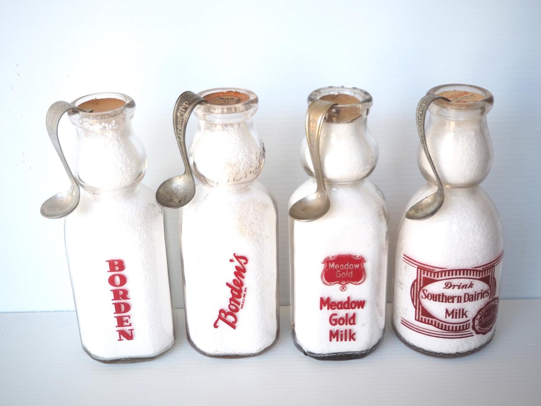 (4) 1 quart cream top milk bottles with spoons (1 of 2)