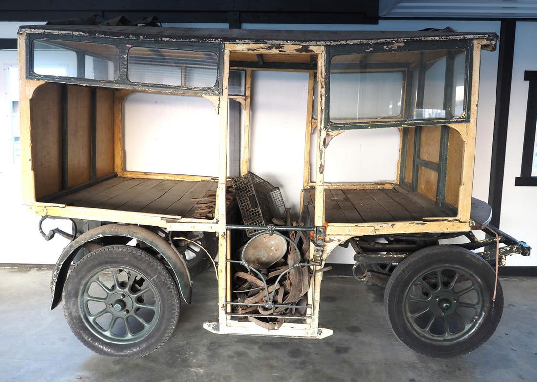 Very primitive horse-drawn milk wagon (1 of 1)