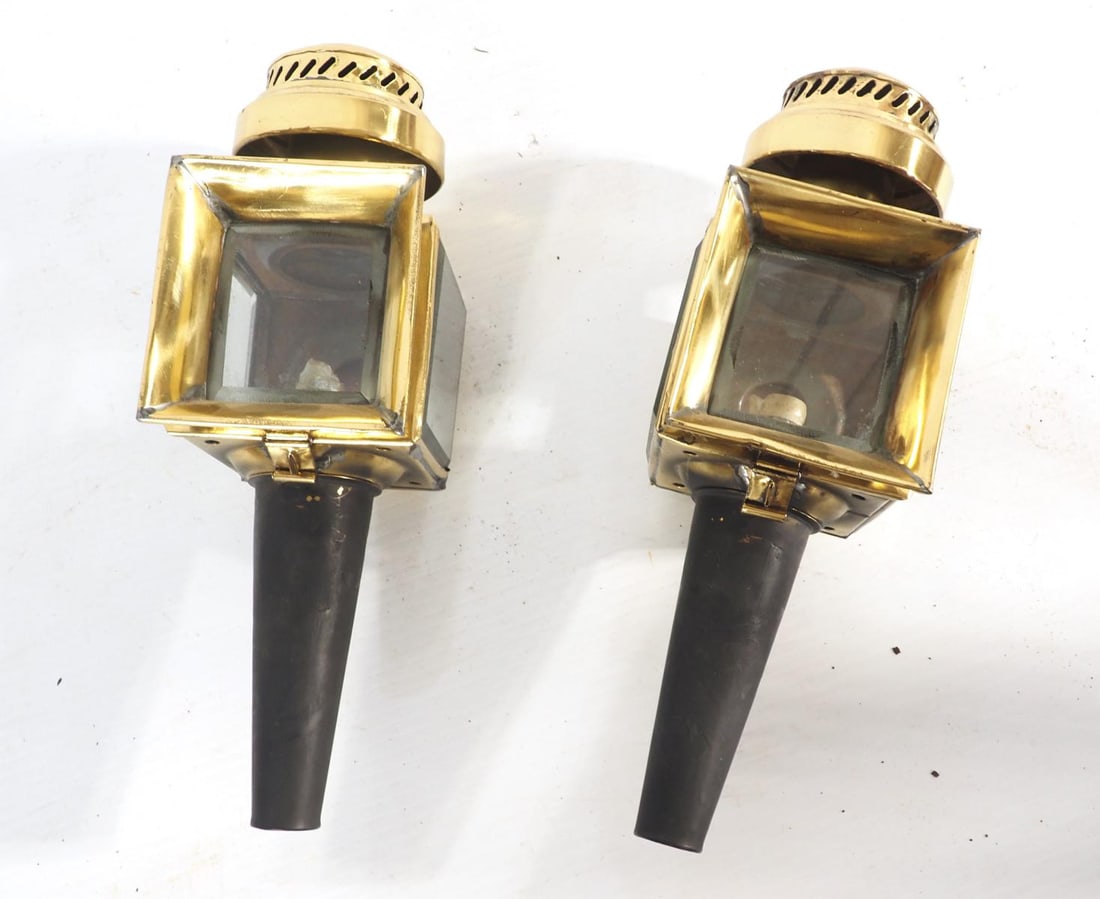 Pair of square carriage lamps (1 of 3)