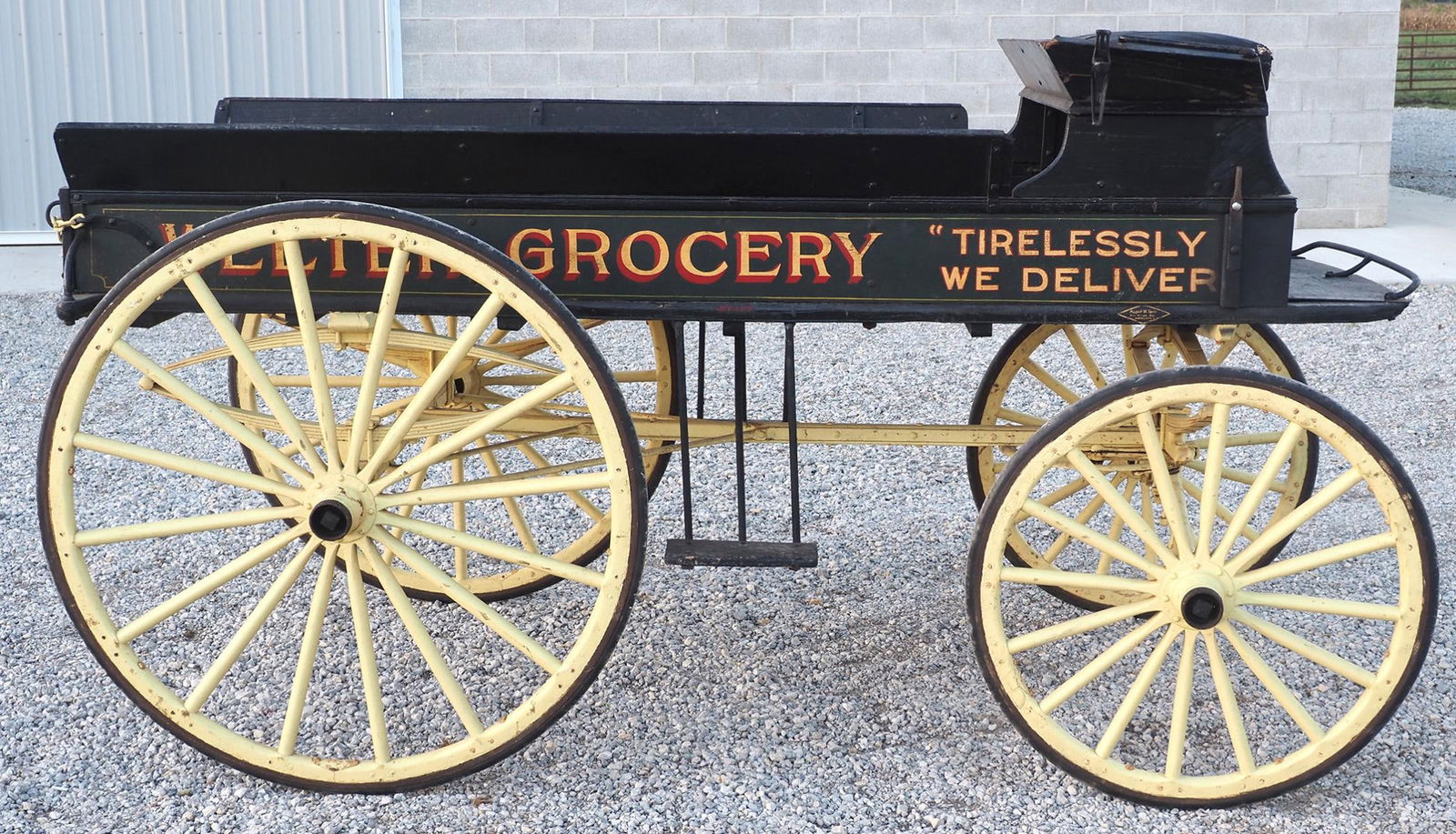 Horse-drawn delivery wagon (1 of 9)