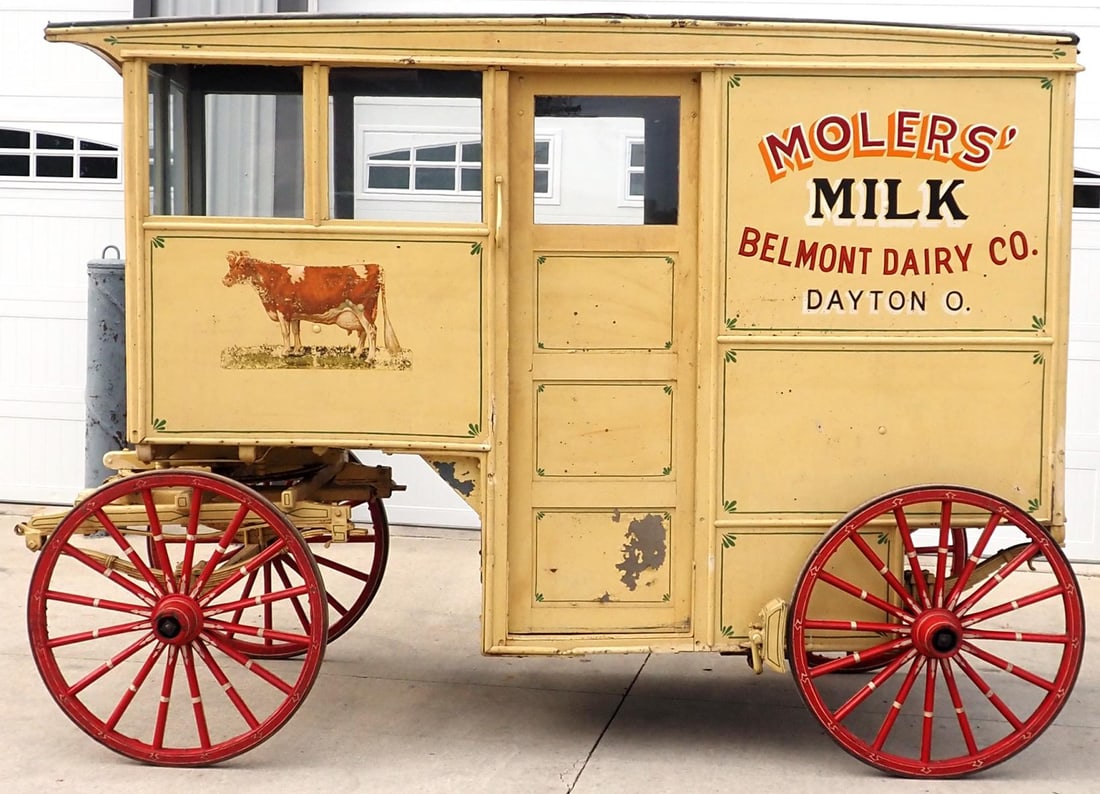 Horse-drawn milk delivery wagon (1 of 7)