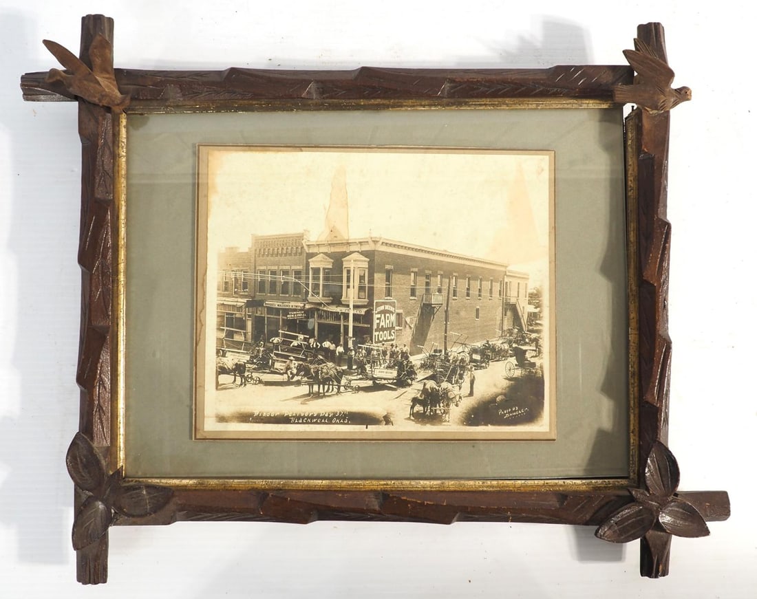 Framed photograph "Binder Delivery Day 37" (1 of 3)