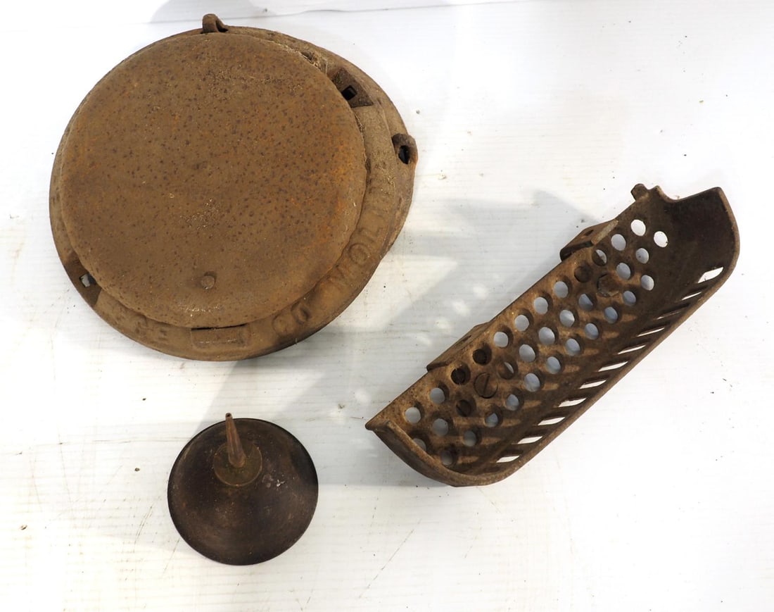 (2) Cast iron planter lids / cast iron tool box (1 of 5)