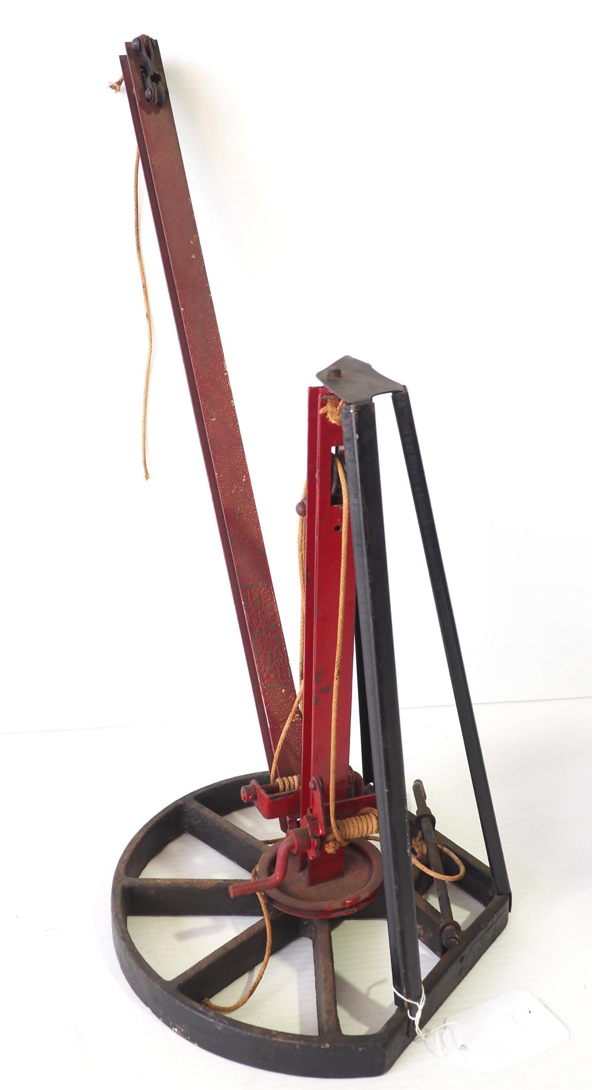 Buddy L Small Derrick (1 of 2)