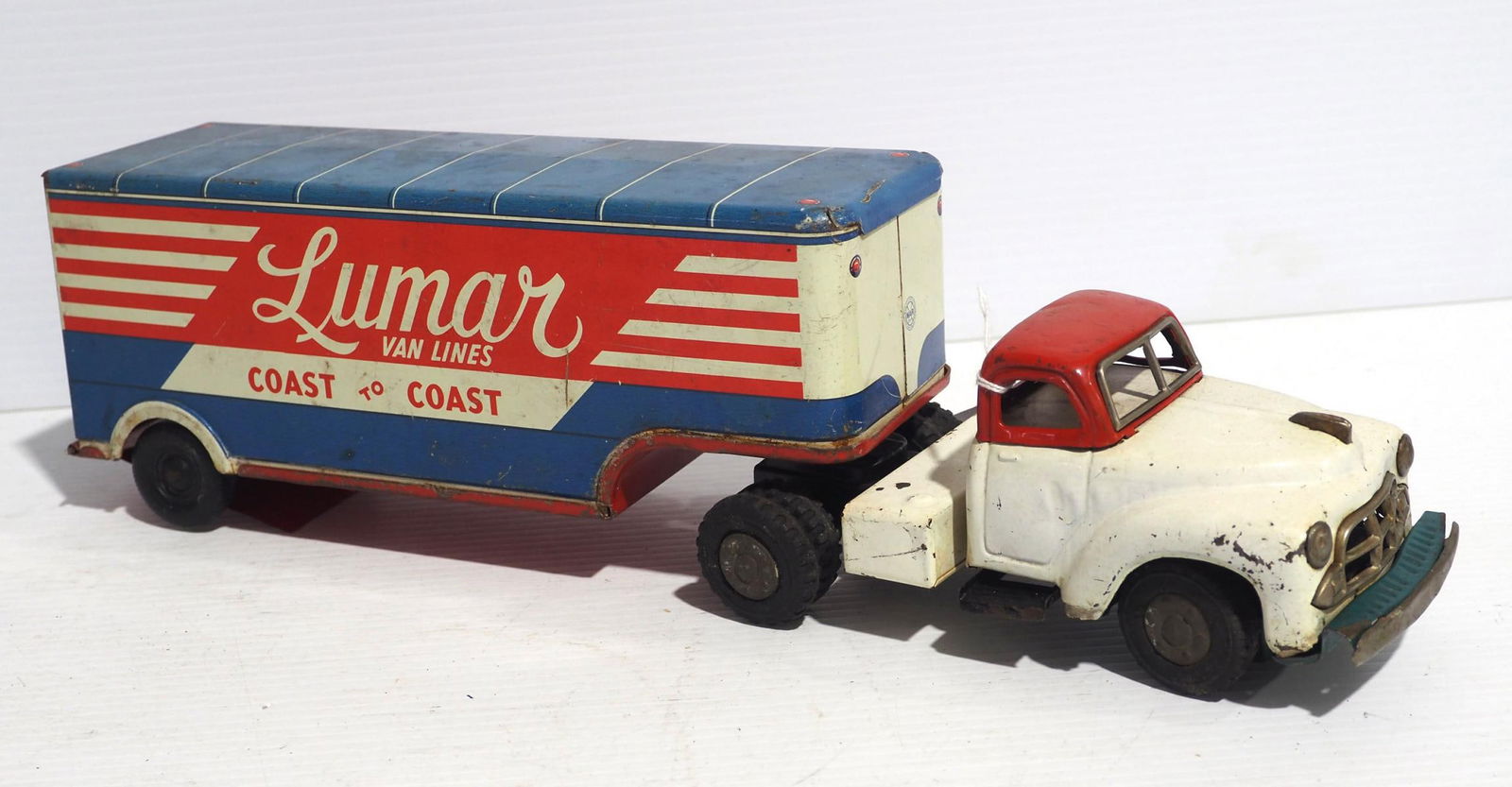 Lumar Van Lines Coast to Coast truck (1 of 3)