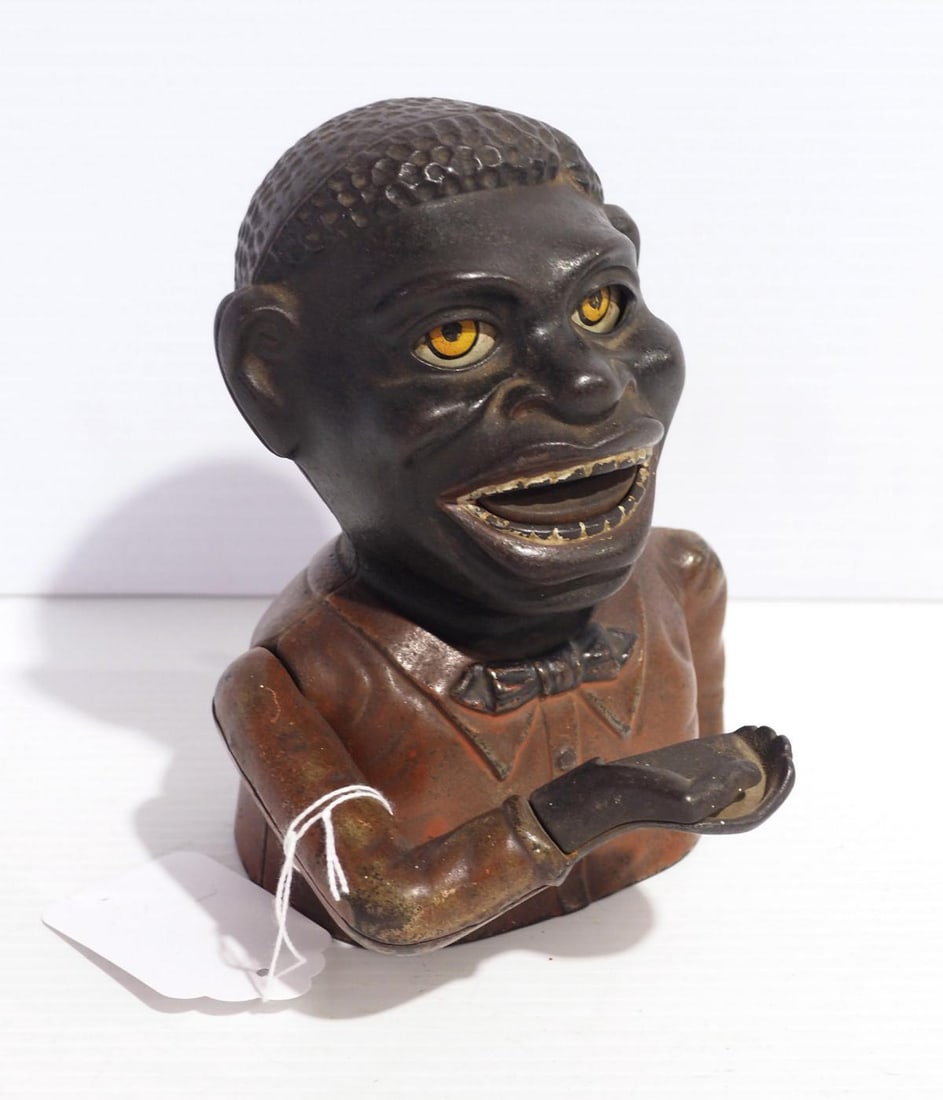 Cast iron Jolly N***** mechanical bank (1 of 4)