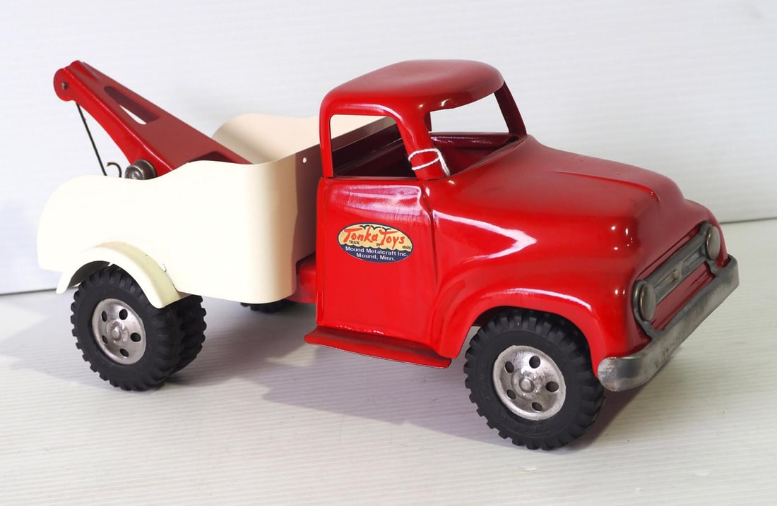 Tonka wrecker: Tonka wrecker - Restored, very good