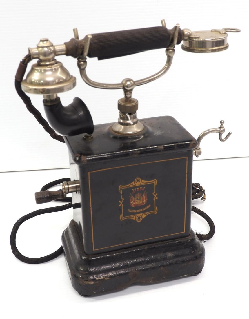 Antique Danish crank telephone (1 of 3)