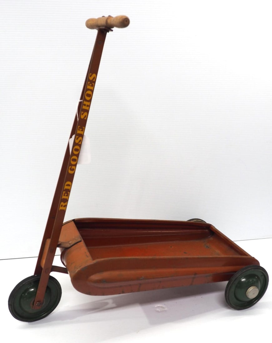 Metal child's scooter-wagon (1 of 4)