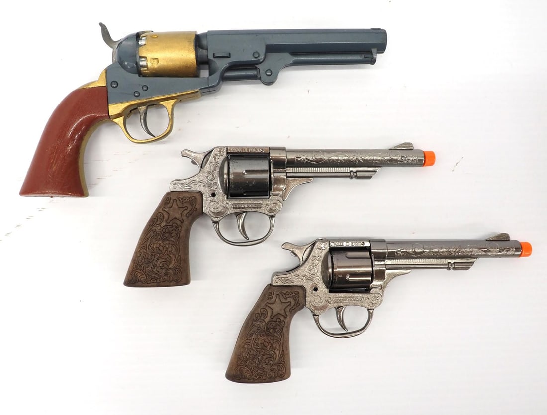 (3) Cap Guns: (3) Cap guns: (1) plastic / (2) 44 Castalla - Good