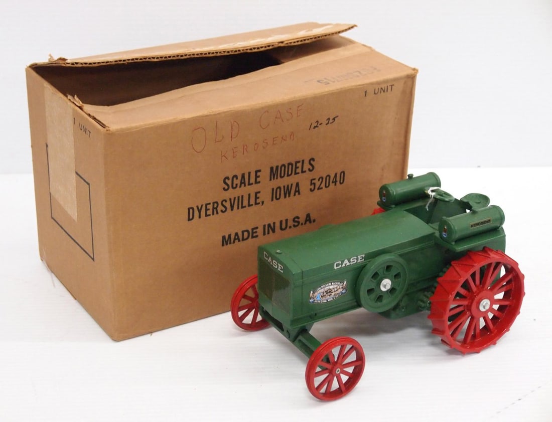 Scale Models Case kerosene tractor (1 of 3)