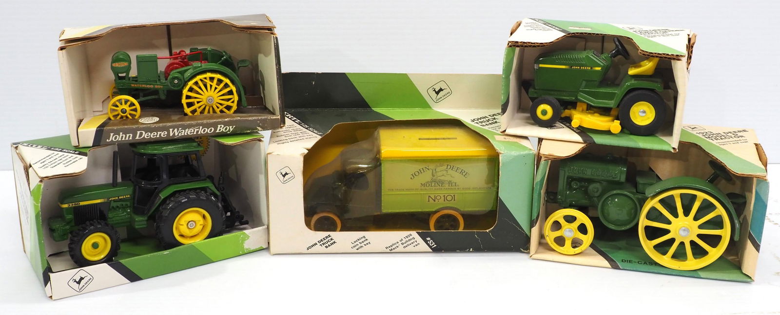 (5) Ertl John Deere Toys (1 of 5)