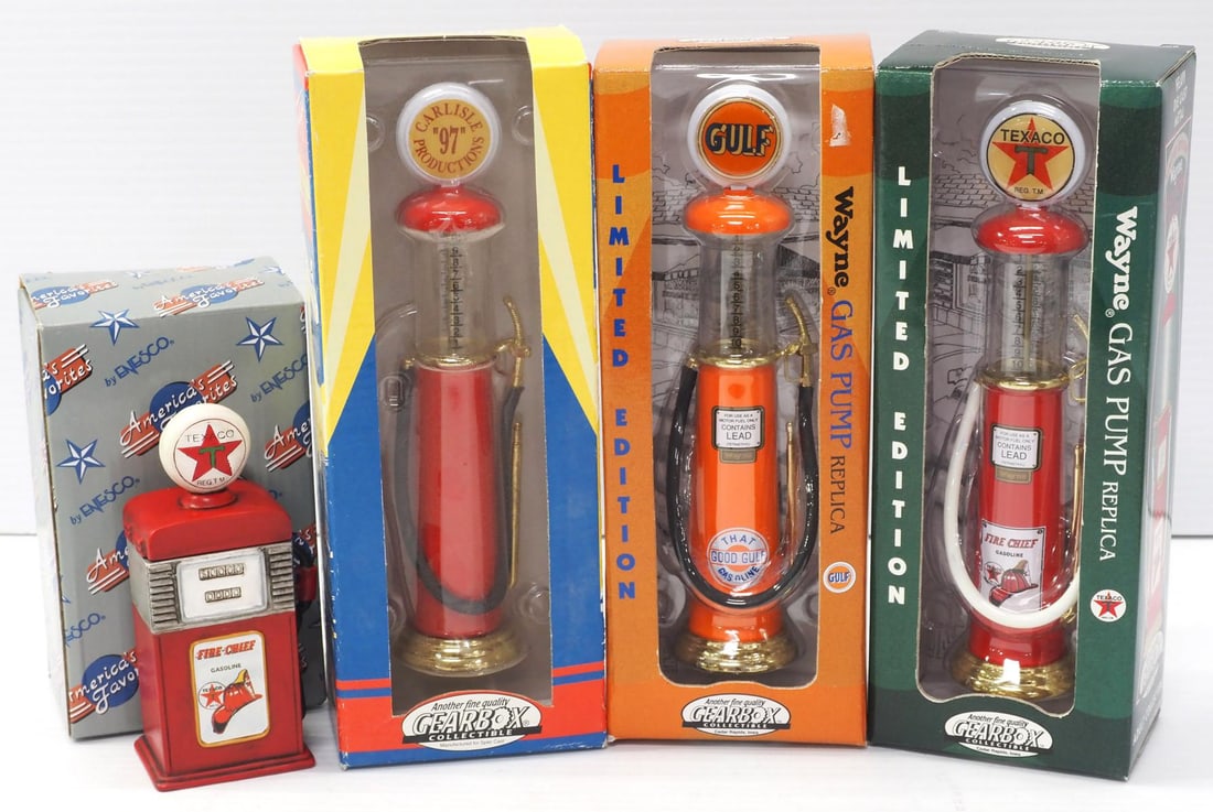 (4) Gas Pumps in original box (1 of 2)