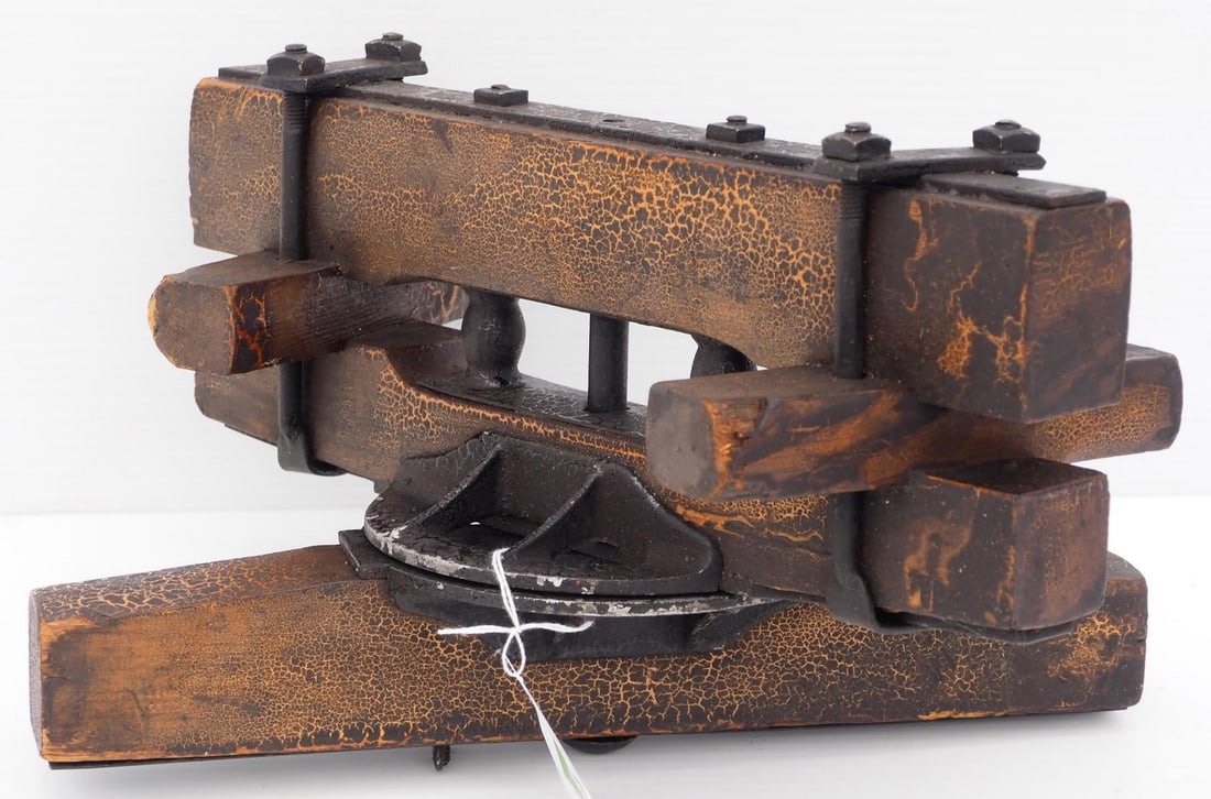 Salesman sample wagon 5th-wheel (1 of 4)