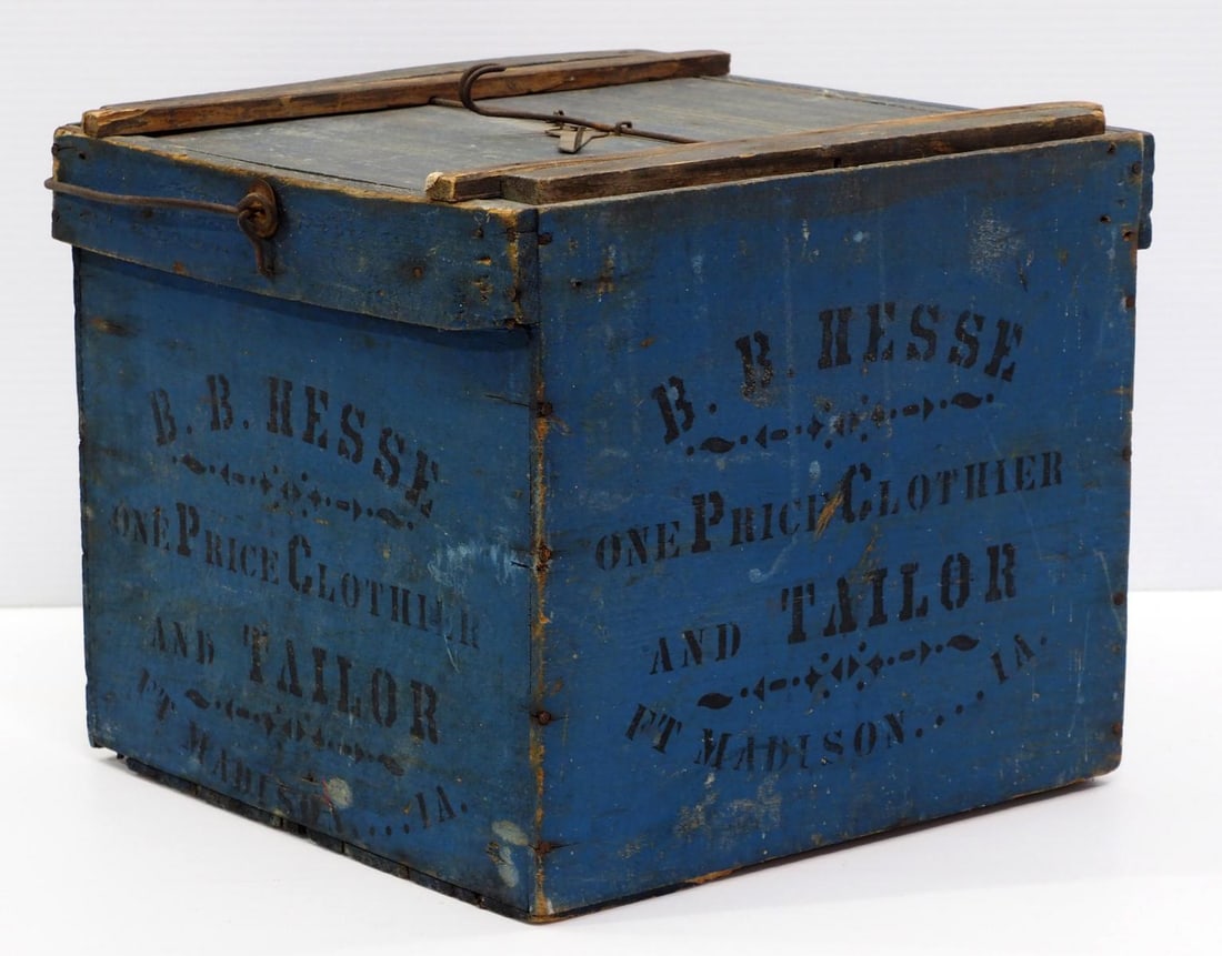 Reliable Egg Carrier wooden egg crate (1 of 2)