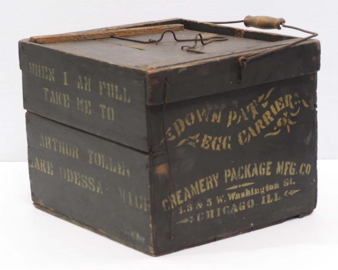 Down Pat Egg Carrier wooden egg crate (1 of 2)