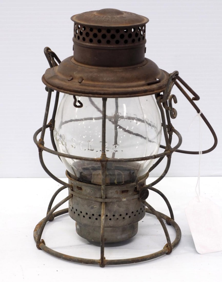 Adlake Reliable railroad lantern (1 of 4)
