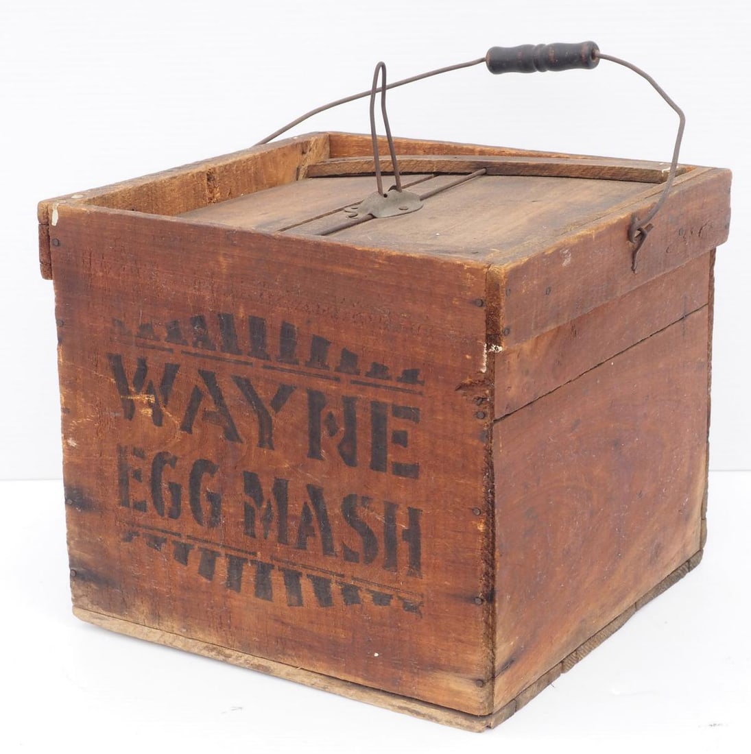 Wayne Egg Mash wooden egg crate (1 of 3)
