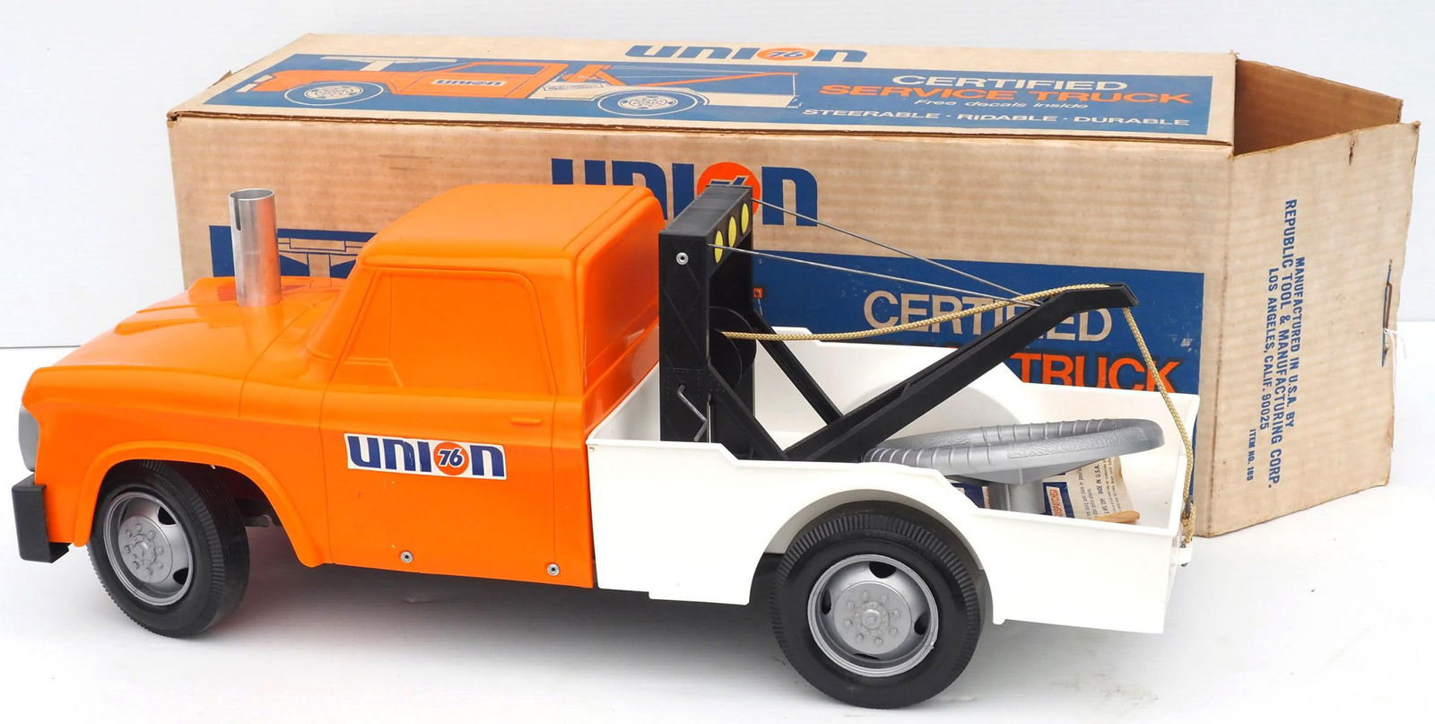 Union 76 Certified Service Truck sit & ride truck (1 of 5)