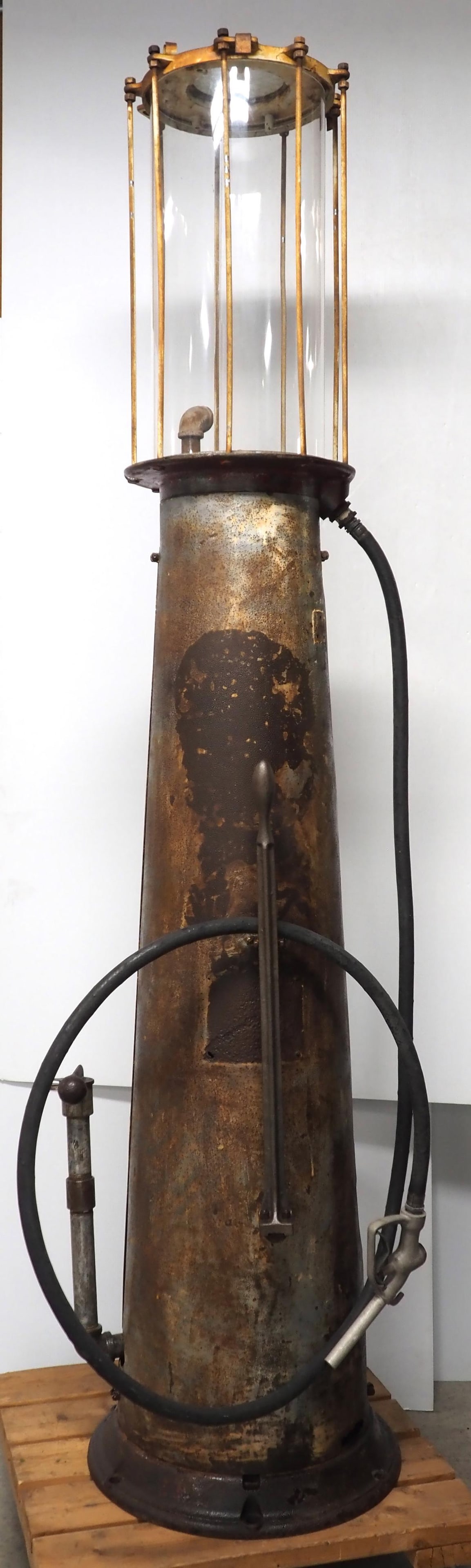 Bennett Model 810 gas pump (1 of 11)