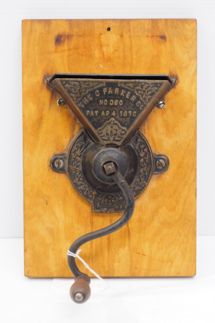 Wall-mount cast iron No.360 coffee grinder (1 of 3)