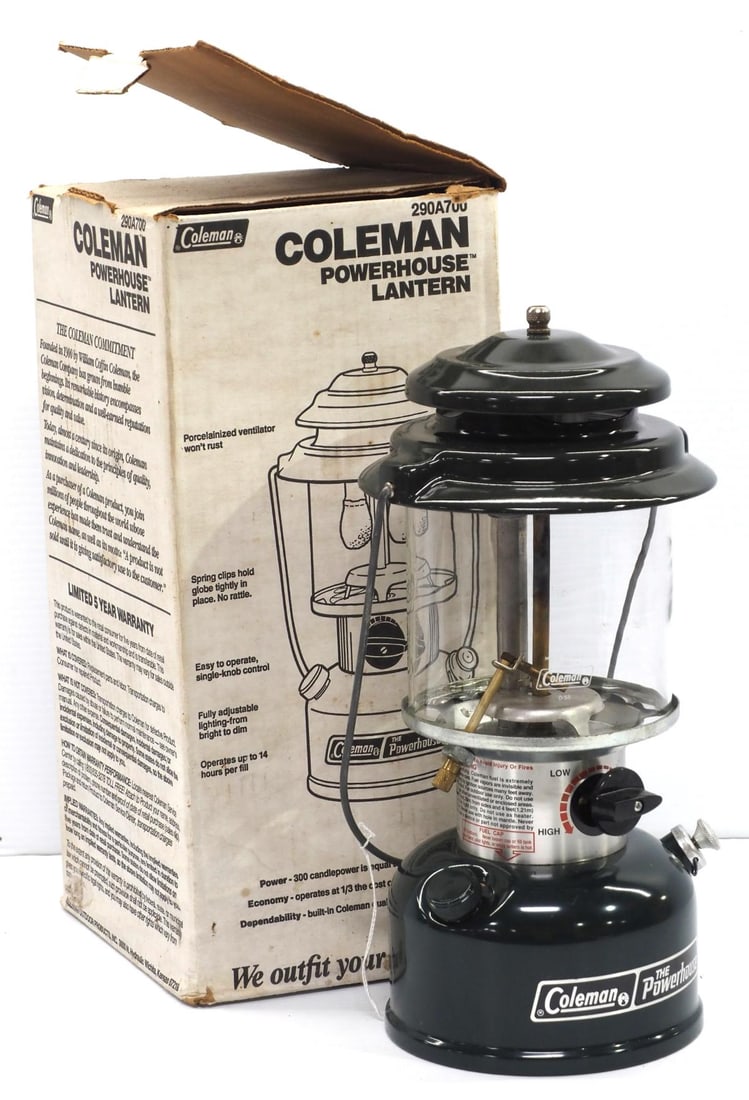 Coleman Model 290A "The Powerhouse" lantern (1 of 4)