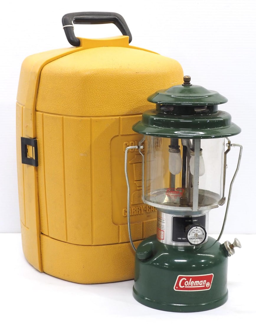 Coleman Model 220J 2-mantle lantern: Coleman Model 220J 2-mantle lantern in yellow plastic case, dated 6-76 - Good * * This lot will be delivered to the UPS Store for professional packing and shipping.