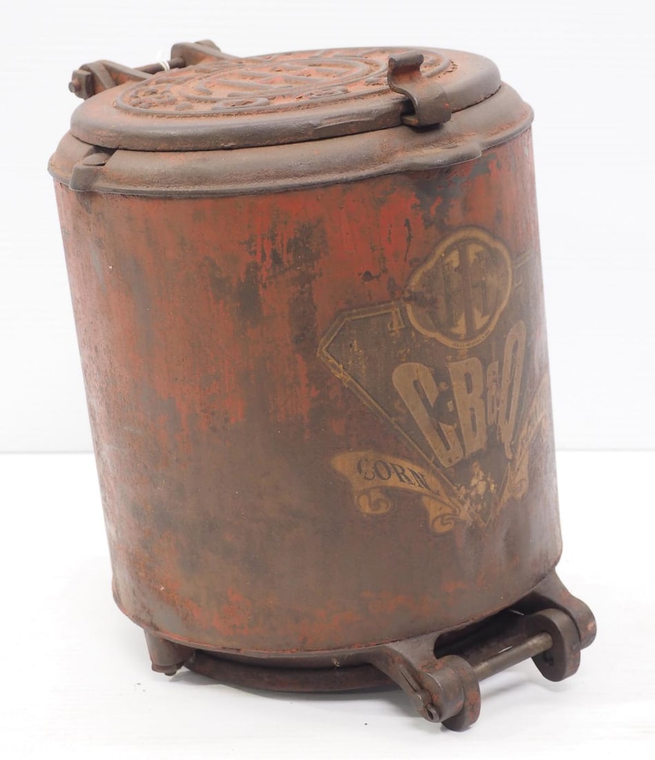 IHC CB&Q Planter cast iron planter box (1 of 4)