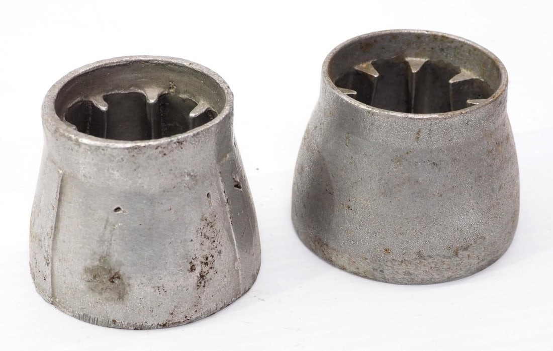 (2) Aluminum sleeve-type hand corn shellers: (2) Aluminum sleeve-type hand corn shellers