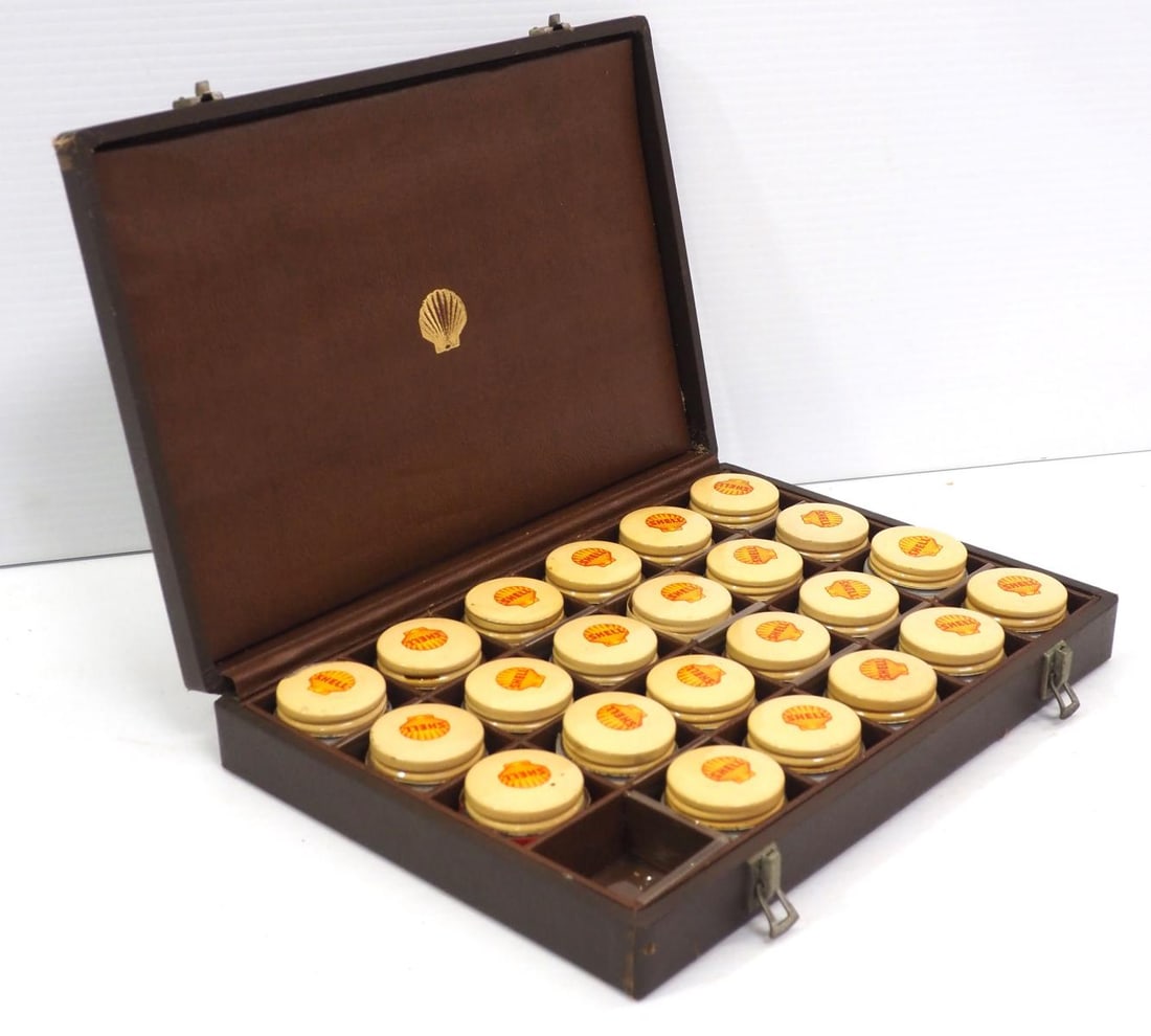 Shell Co. grease and oil sample case (1 of 3)