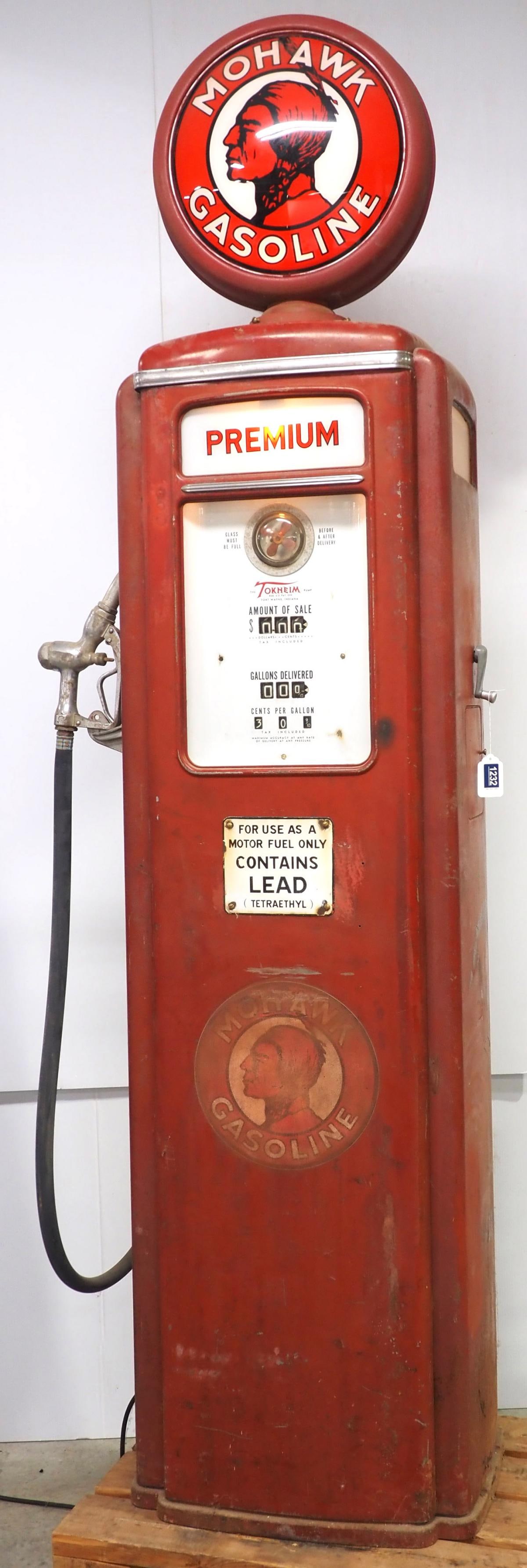 Tokheim Model 39 Tall gas pump (1 of 10)