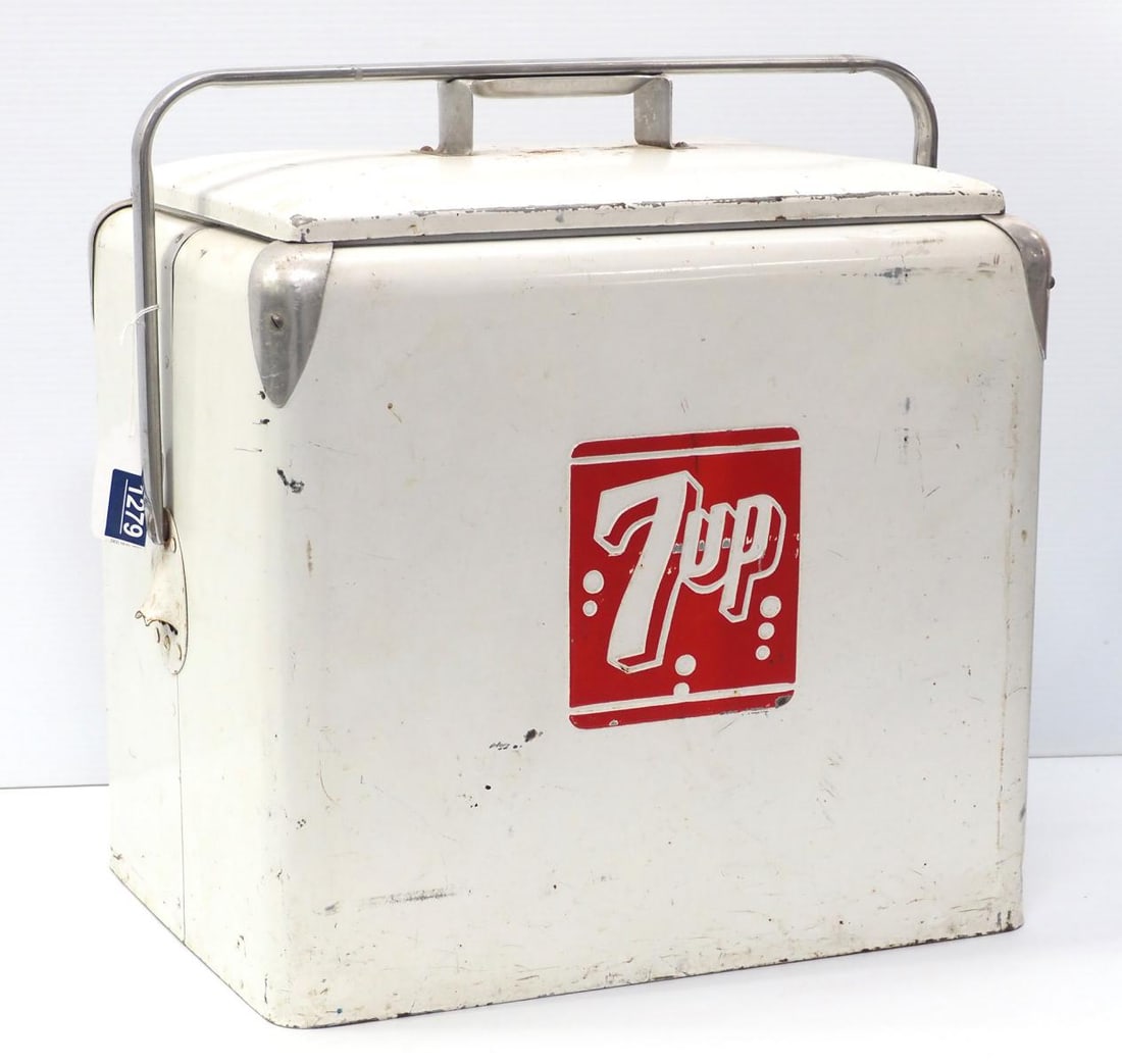 7-Up pop cooler (1 of 4)