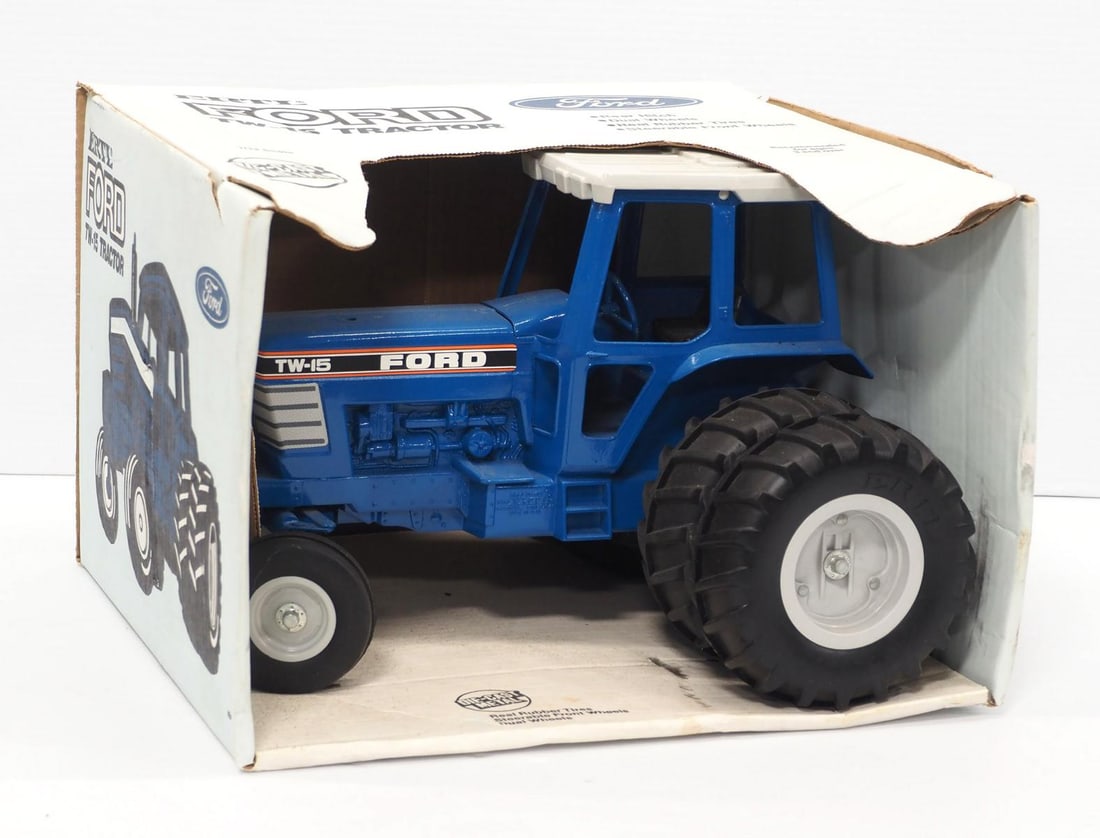 全長約35㎝ FORD TW-20 ホイールトラクター ERTL アメリカ製