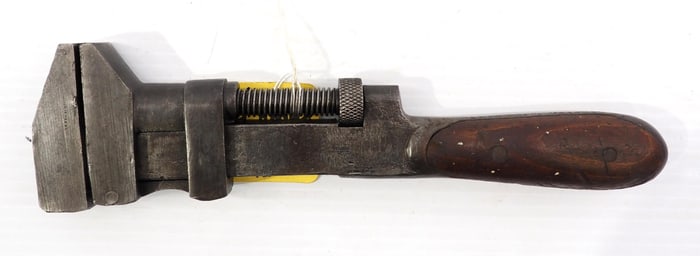 Perfect Handle screw-adjust monkey wrench