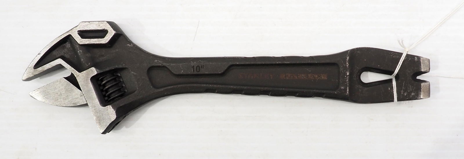 Stanley Fat Max screw-adjust wrench (1 of 2)