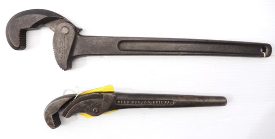(2) Quick-adjust pipe wrenches