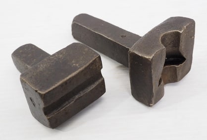 (2) Anvil hardies