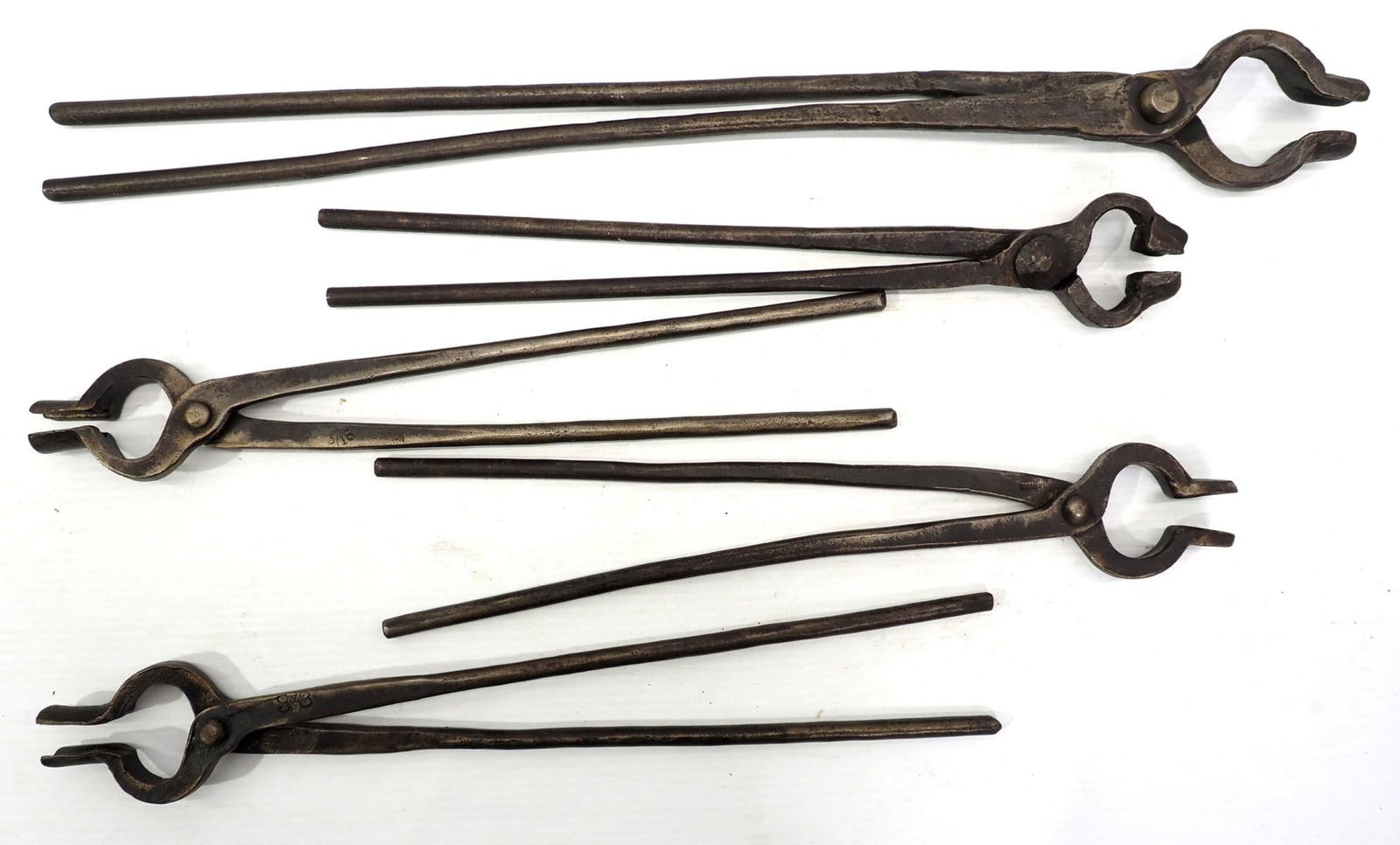 (5) Blacksmith tongs (1 of 2)