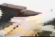 172 lb Farrier's anvil