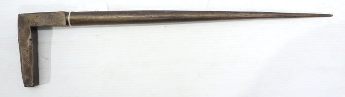 Needle horn hardy tool