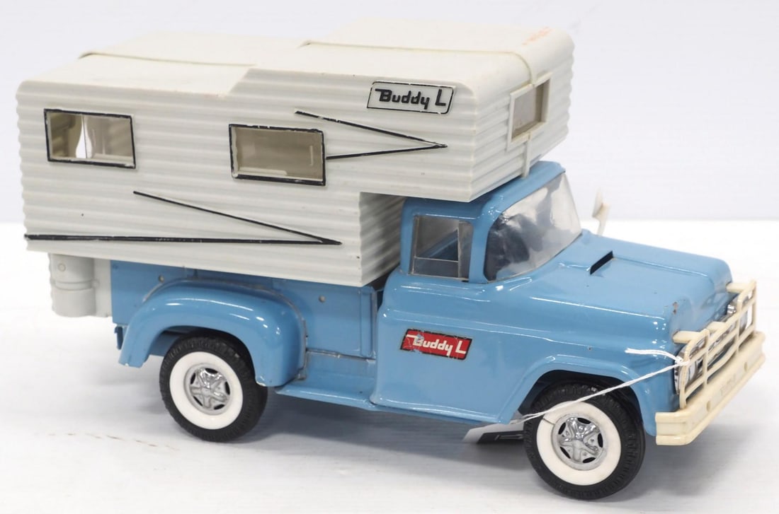 Buddy L Blue Camper Truck (1 of 2)