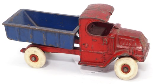 Champion Mack C-cab Dump Truck