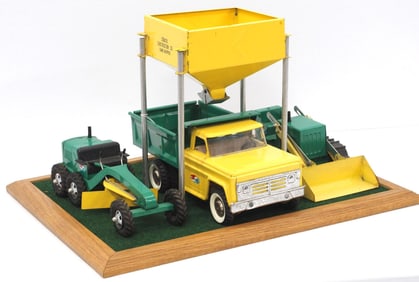 1960's Structo Construction Set with Platform