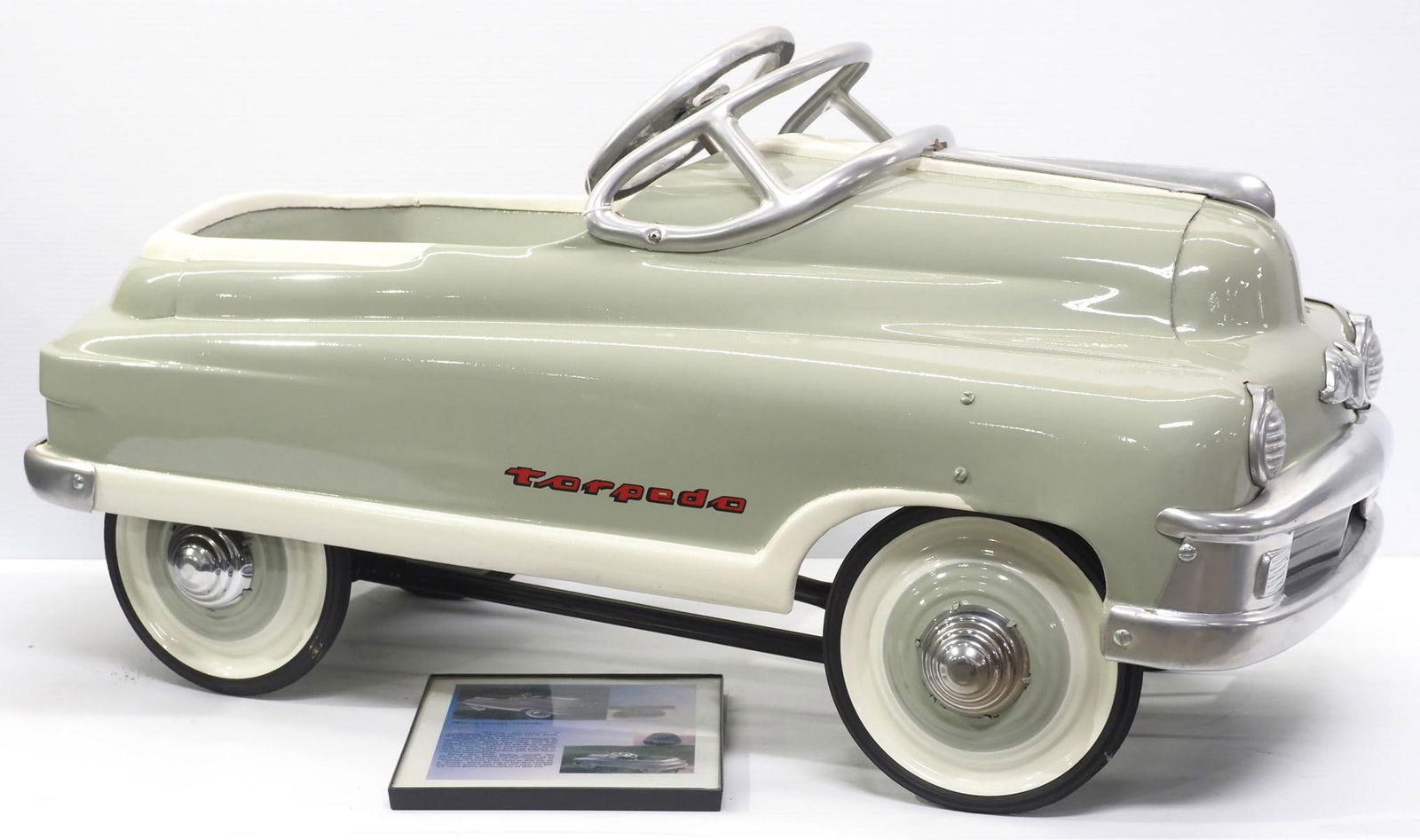 1950's 'Torpedo' pedal car (1 of 4)