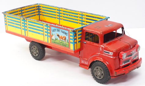 Lumar Lazy Day Farms Livestock Truck