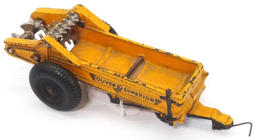 Arcade No.7140 Oliver Superior Spreader