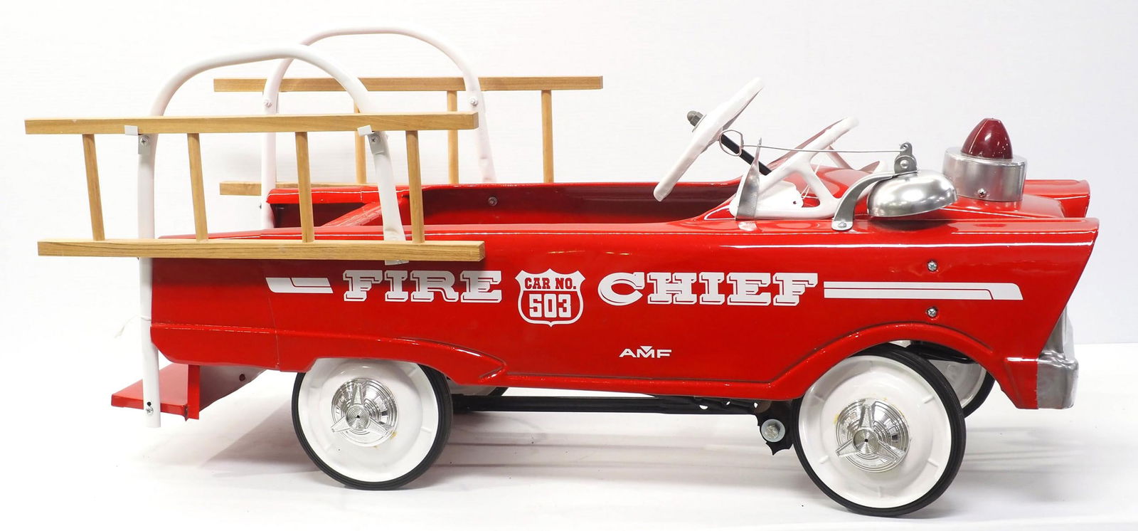 AMF Fire Truck pedal car (1 of 2)